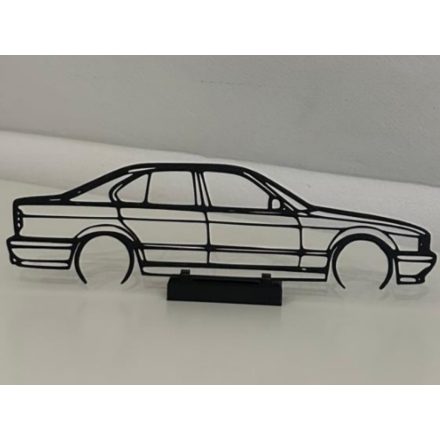 BMW E34 faldekoráció